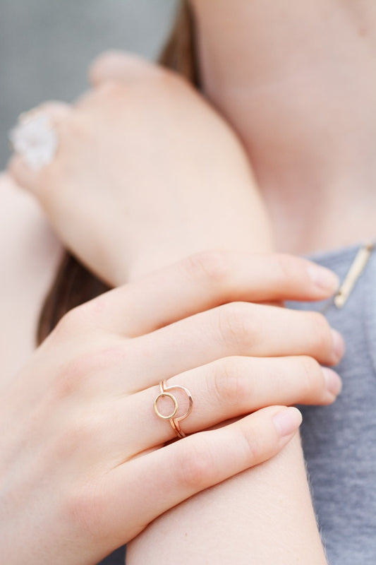 Oval ring