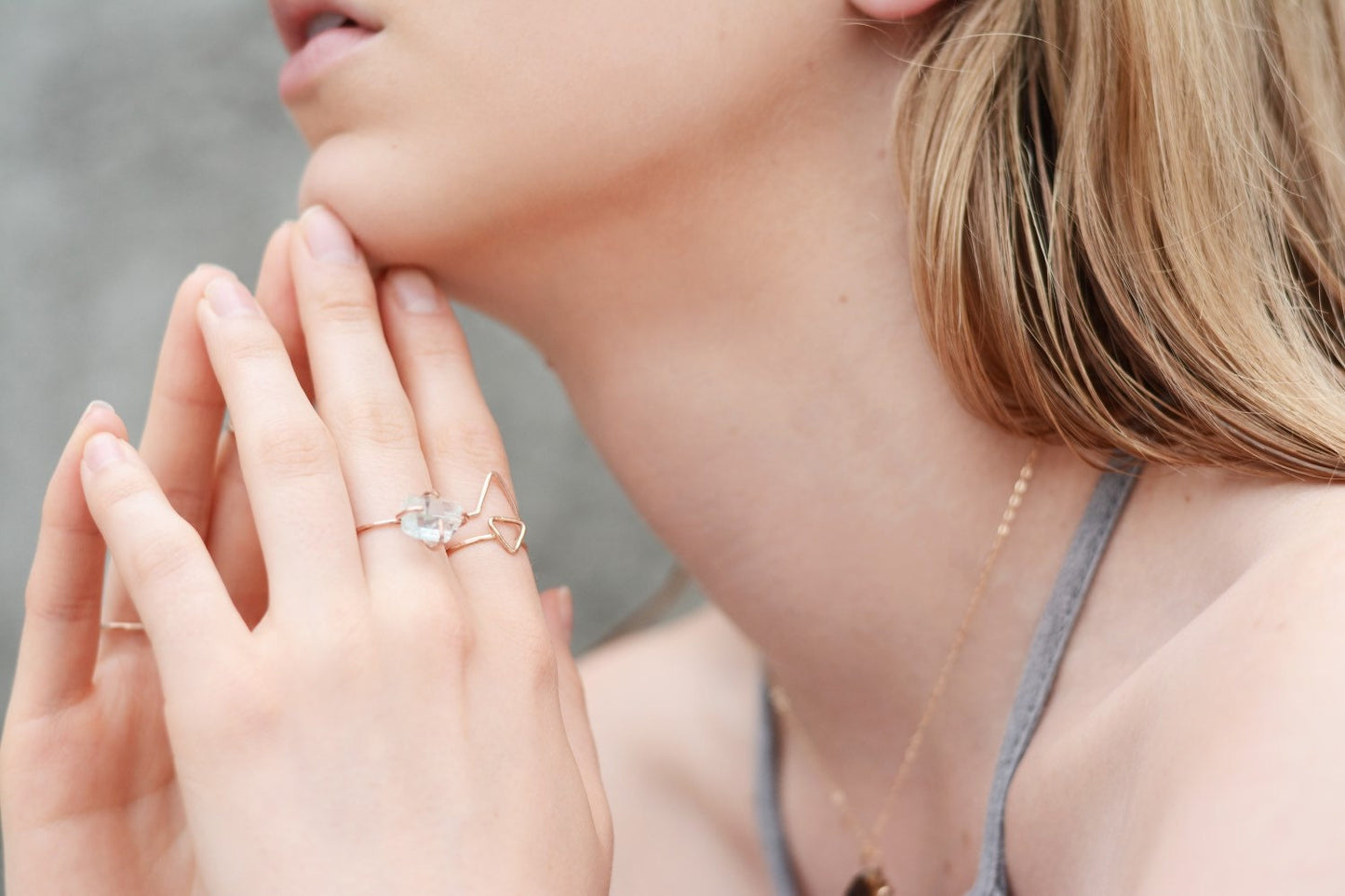 Chevron ring